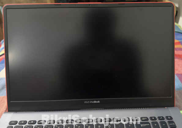 Asus Vivobook Laptop.